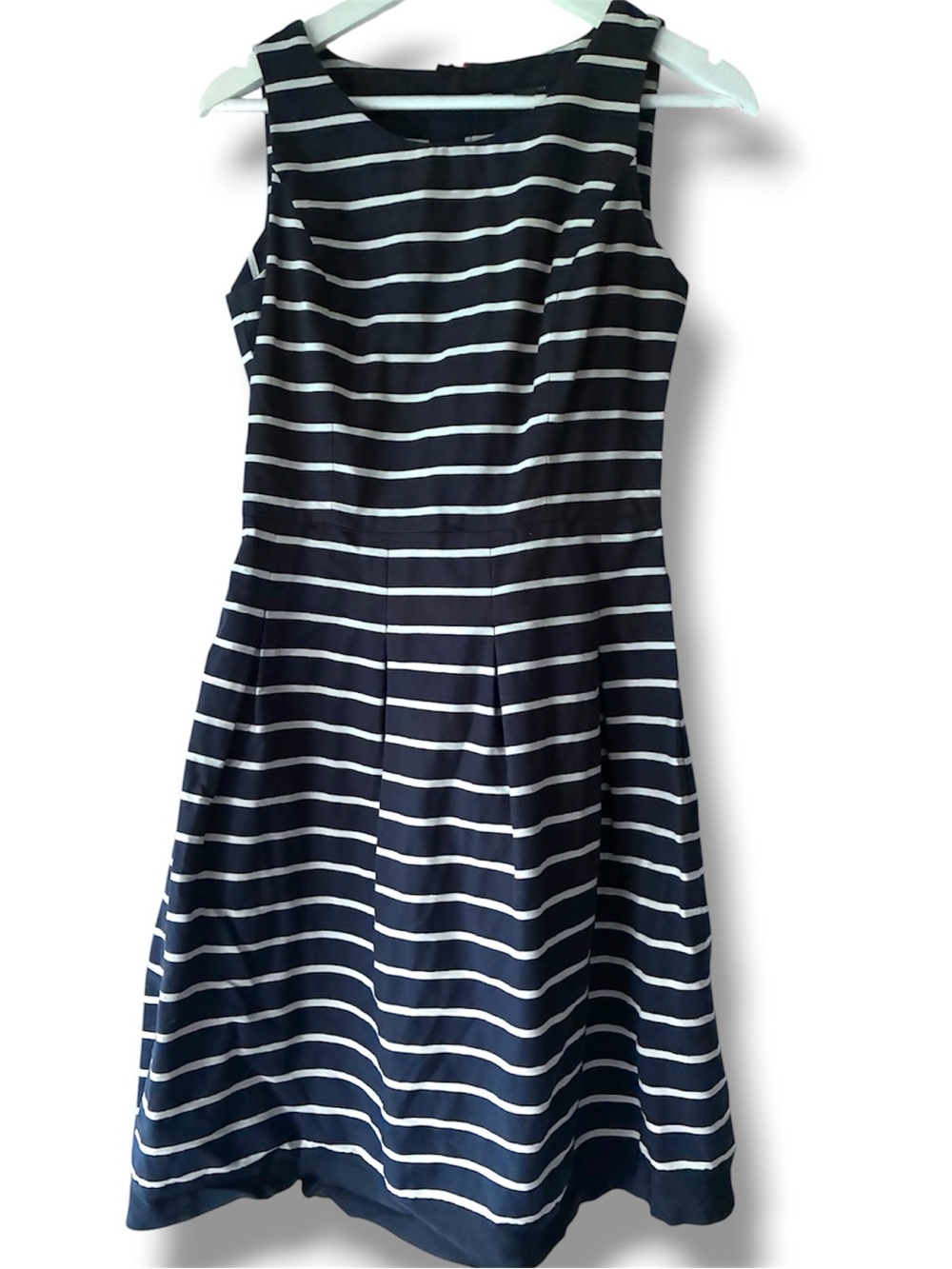 Tommy Hilfiger Navy and White Striped Sleeveless Midi Dress size 6